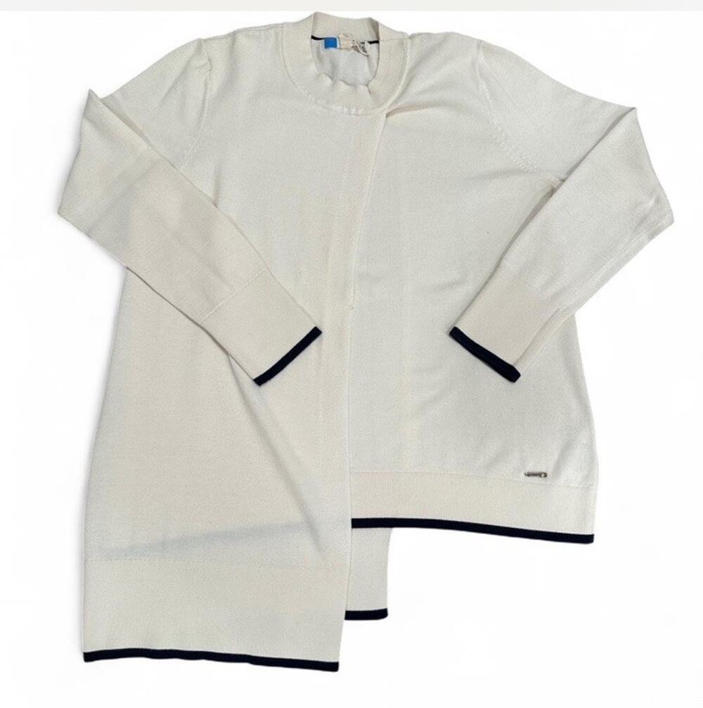 Ted Baker Women’s Size 4 Cream and Navy Blue Trim Crewneck Sweater